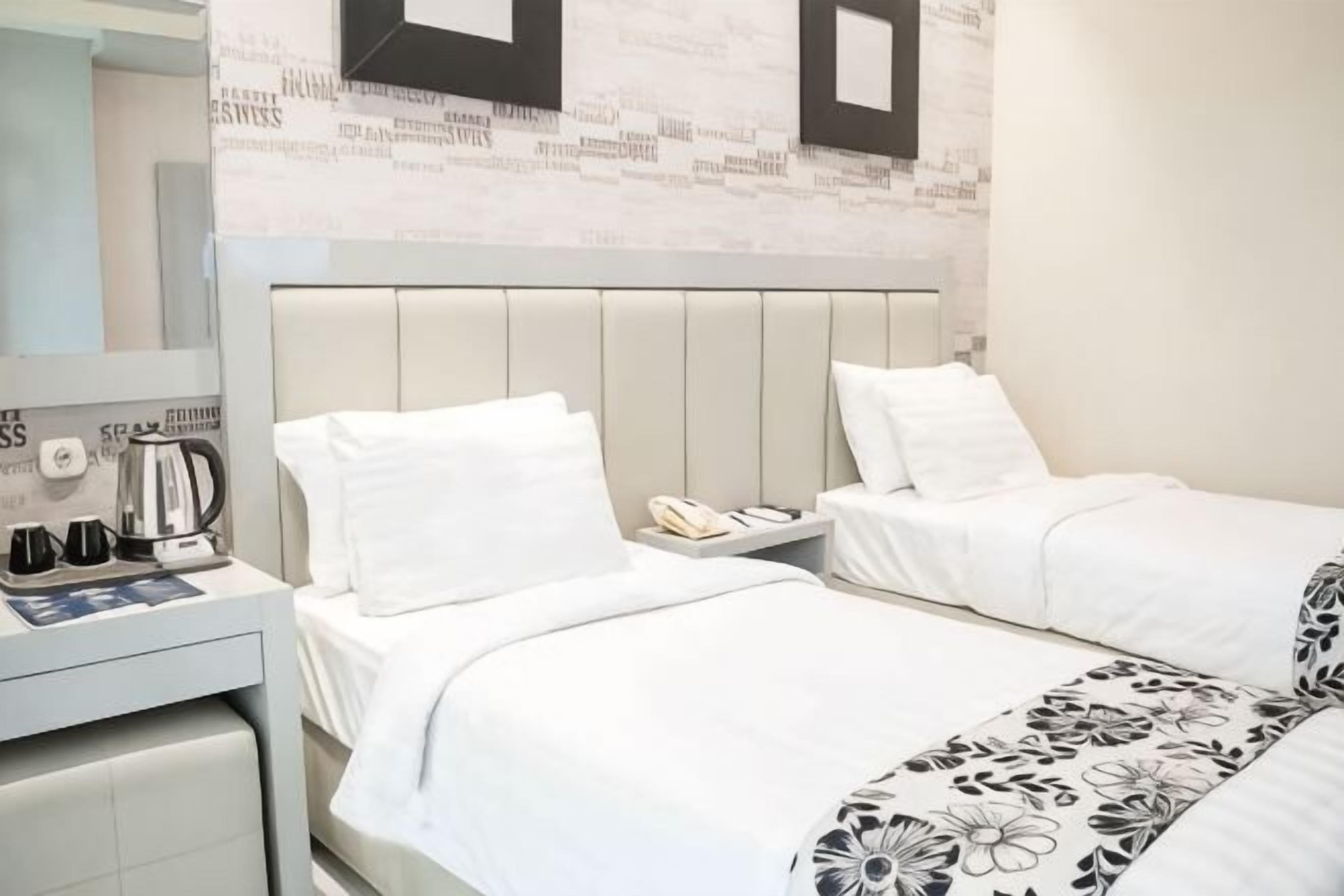 In-room safe, desk, free WiFi, bed sheets