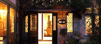 Petit Hotel & Restaurant Old Age