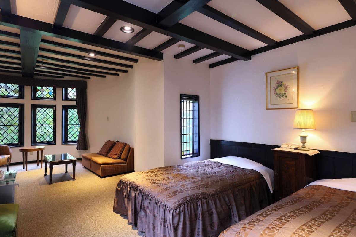 Suite classique (A) | 1 chambre, literie de qualité, couette en duvet, ameublement unique