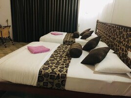 2 bedrooms, premium bedding, memory foam beds, minibar