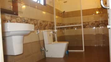 Regadera, regadera tipo lluvia, amenidades de baño gratuitas