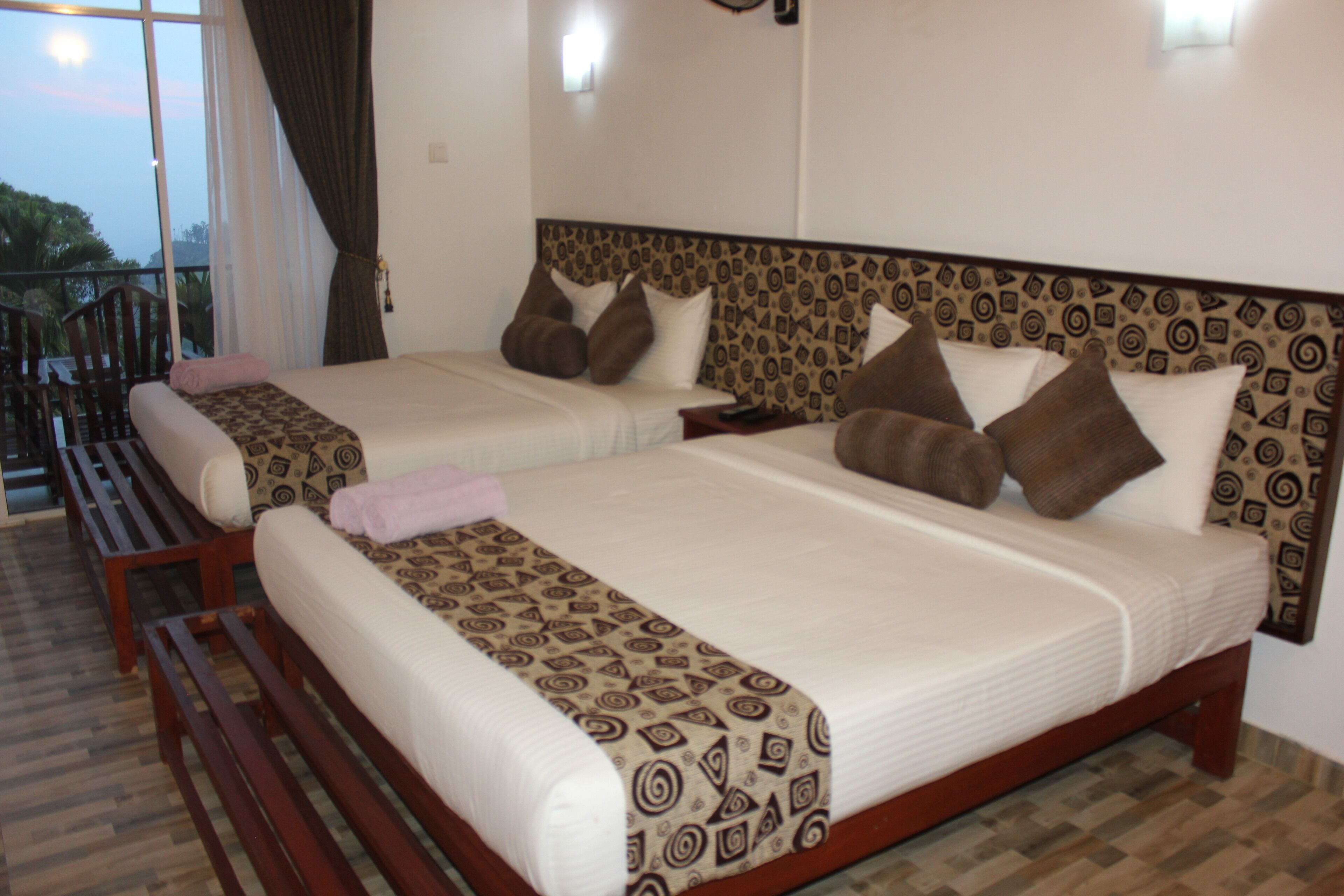 Foto - Ella Red Rock