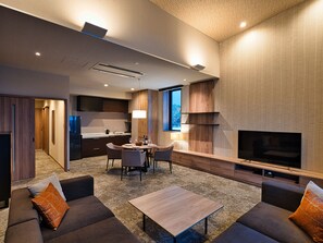 Suite Signature, cocina básica, vistas a la montaña (Suite) | Zona de estar