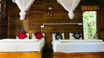 Chambre Quadruple Familiale | Wi-Fi gratuit, draps fournis