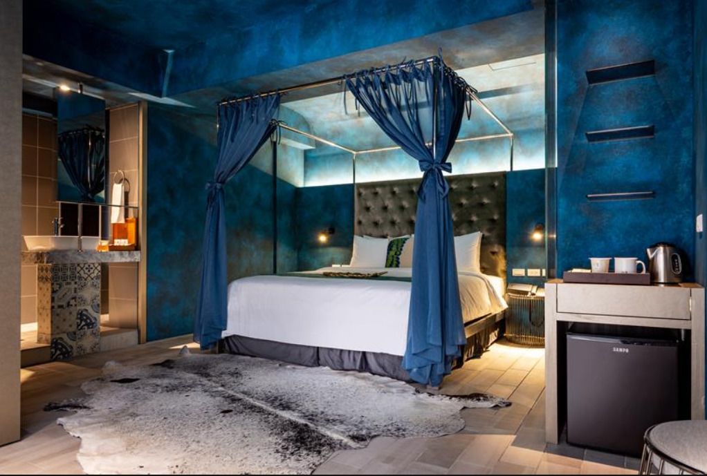 comfort double room | desk, blackout curtains, free wifi, bed sheets