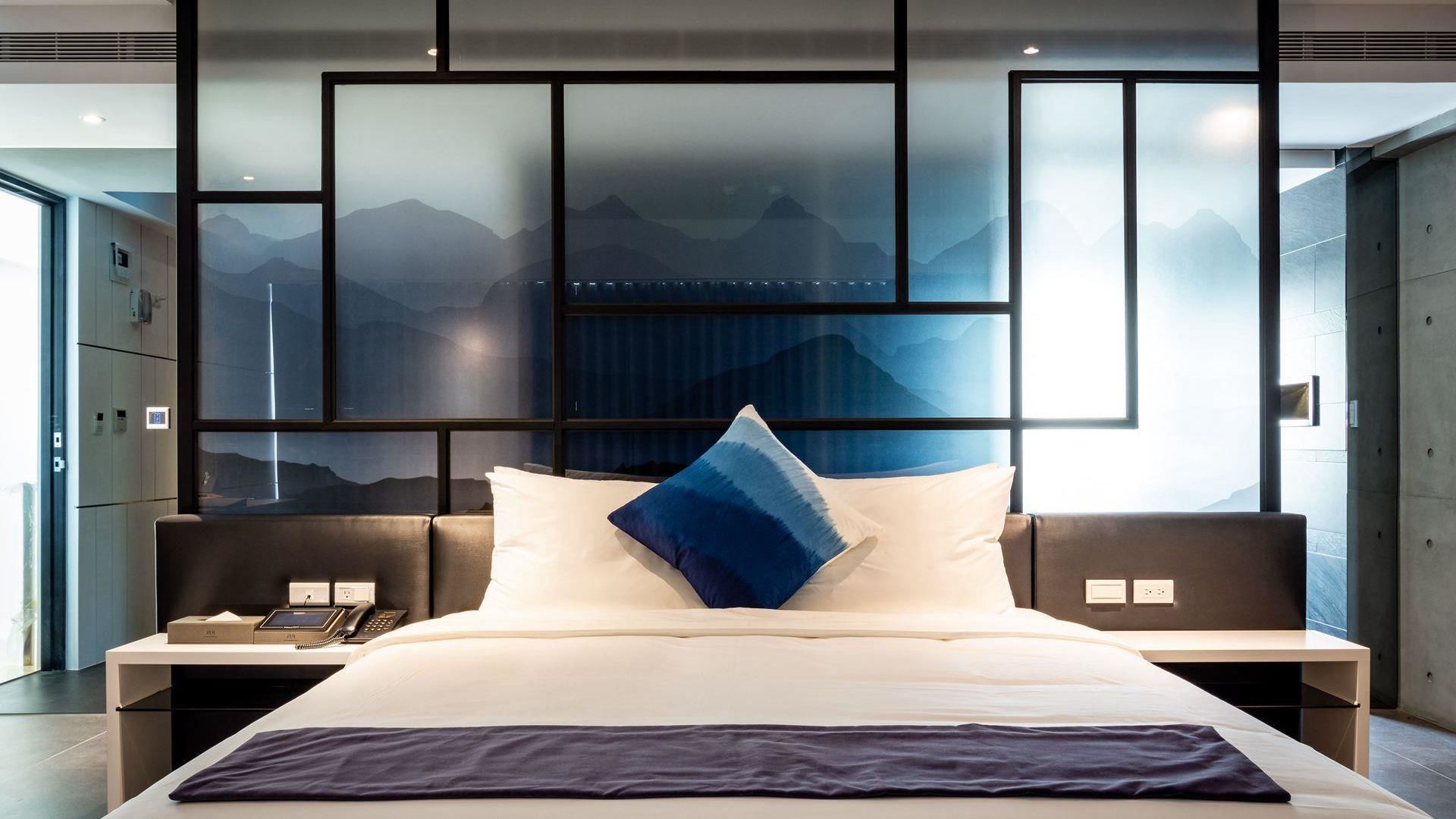 standard double room (moon) | desk, blackout curtains, free wifi, bed sheets