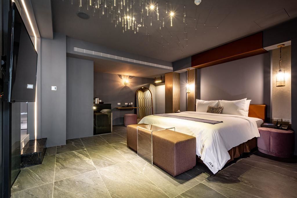 classic double room | desk, blackout curtains, free wifi, bed sheets