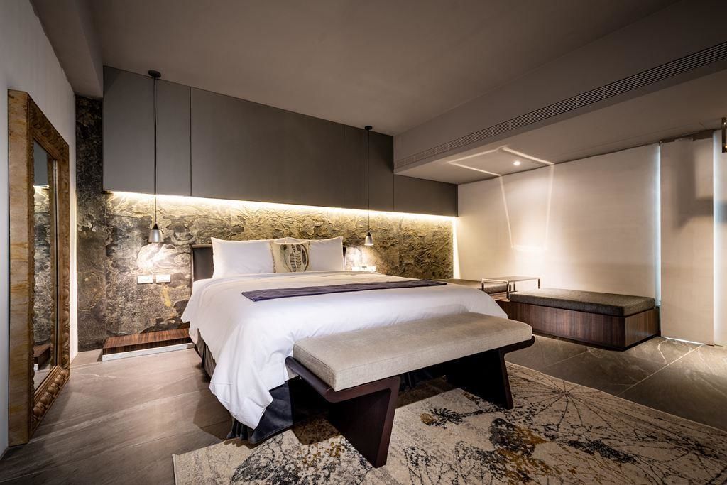 deluxe double room | desk, blackout curtains, free wifi, bed sheets