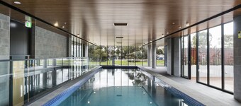 Melbourne Knox Central Apartment Hotel