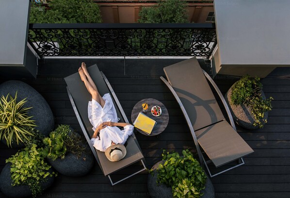 Penthouse Four-Bedroom | Balcony