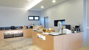 Πρωινό κατά παραγγελία καθημερινά (100 THB/άτομο)