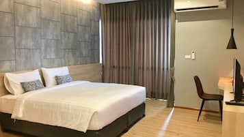 Individually furnished, desk, laptop workspace, blackout curtains