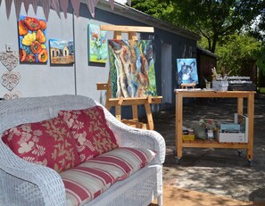 Property grounds - The Plump Pelican, double room in a private home, self-catering (Walmer)