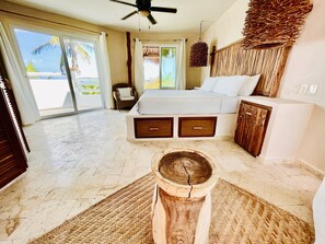 4 bedrooms, desk, iron/ironing board, free WiFi - Tulum beachfront 20min from hotel zone<br>Housekeeping-amazing food (TULUM)