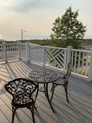 Outdoor dining - Chesapeake Bay View (Cape Charles)