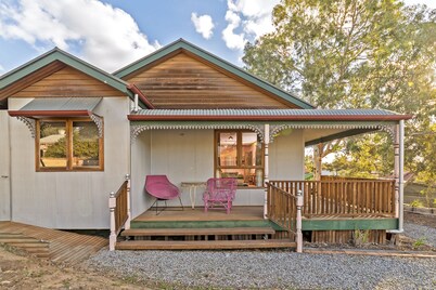 A lovely rustic cottage with all the modern conveniences