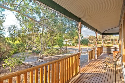 A lovely rustic cottage with all the modern conveniences