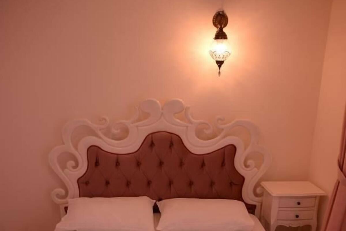 Studio | Desk, free WiFi, bed sheets