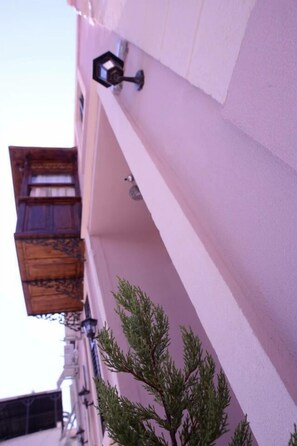 Front of property - Maya Hotel Studio G (Izmir)