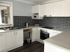 Family Apartment, 2 Bedrooms | Private kitchen