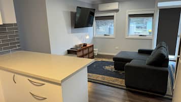 Apartamento familiar, 2 habitaciones | Vistas desde la habitación