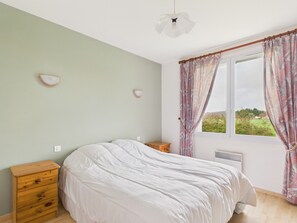 2 bedrooms, free WiFi