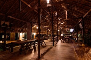 Daily buffet breakfast (THB 150 per person)