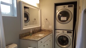 Interior - *Spend Your Summer in the Cool Pines* with a great mountain view! (Ruidoso)