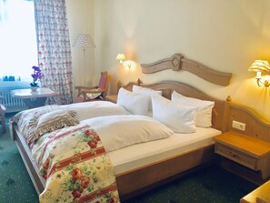 Chambre Double Confort, vue vignoble | Draps en coton égyptien, literie de qualité supérieure
