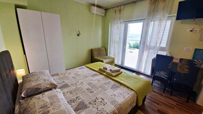 Estudio (with extra bed) | Wifi gratis y ropa de cama 