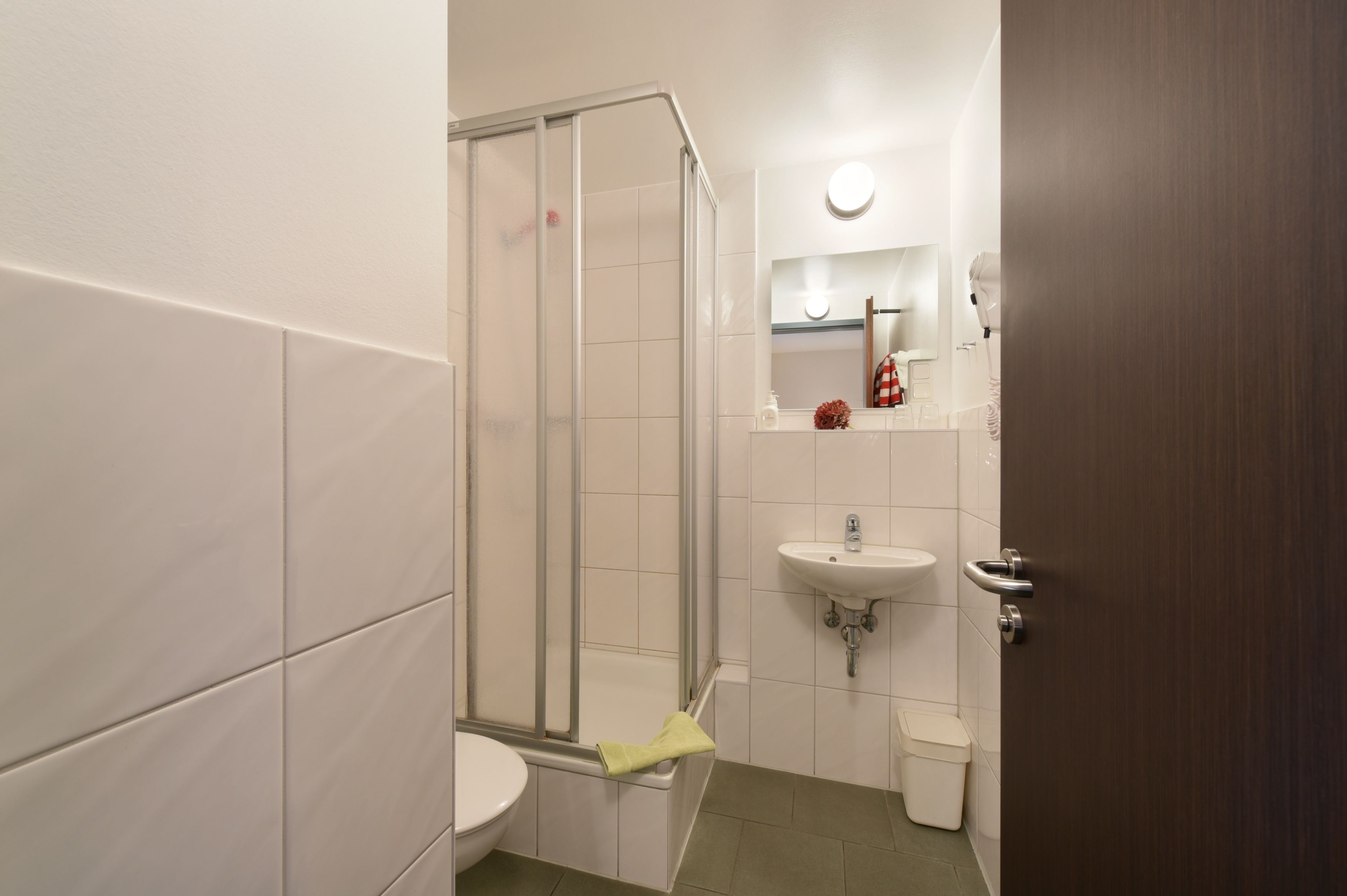 double room | bathroom | shower, hair dryer, towels