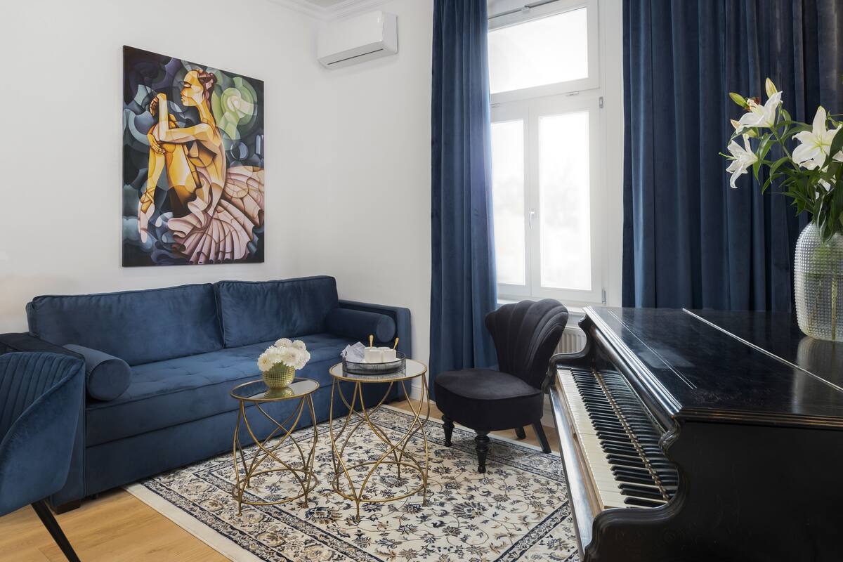 Exclusive Apartment | Living area
