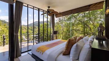 Jungle Lodge | Minibar, két bảo mật tại phòng, bàn