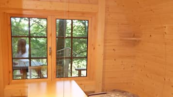 Cabin (Baricane) | Desk
