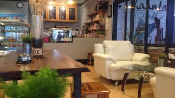 Coffee shop