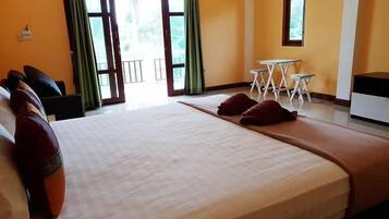 Standard Double Room | In-room safe, blackout drapes, free WiFi, bed sheets