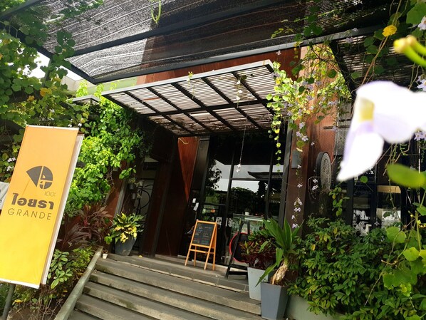 Coffee service - i Residence Hotel (Khlong Luang)