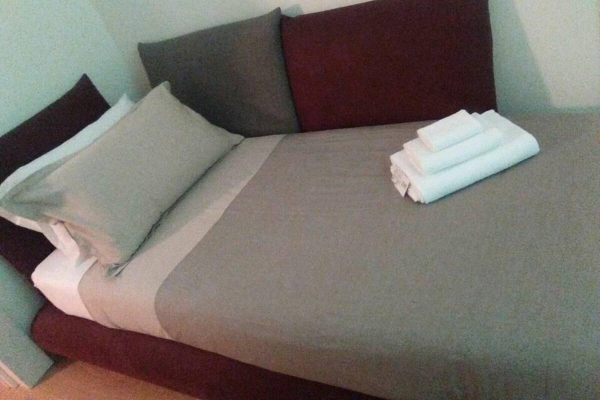 ห้องซิงเกิล | ผ้าปูที่นอนฝ้ายอียิปต์, ผ้านวมขนเป็ด, ห้องพักตกแต่งอย่างมีเอกลักษณ์