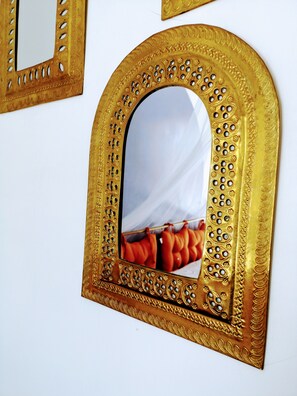 더블룸, 테라스 (Mezziornu) | 미니바, 객실 내 금고, 각각 다른 스타일의 인테리어, 각각 다르게 가구 비치