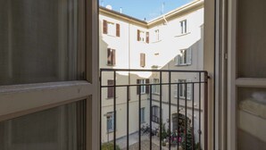 Unclassified image, 5 of 24, button - Roma 41 (Lecco)