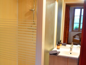 Comfort Double Room | Bathroom - Le Manoir du Butel (Saint-Amand)