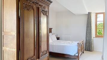 Traditional Cottage, Ensuite, Courtyard View