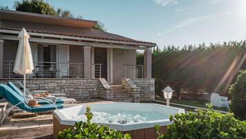 Cottage, Ensuite (Neptune Sea House) | Exterior