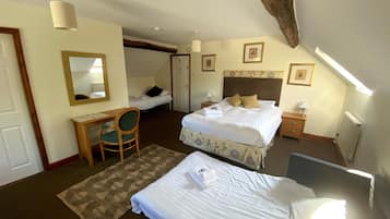 Suite, baño en la habitación