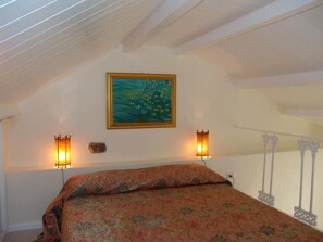 Desk, blackout curtains, iron/ironing board, free WiFi