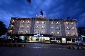 Front of property - evening/night - Hotel Dhantara (Rahata)
