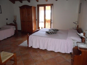 Individually furnished, desk, cribs/infant beds, free WiFi