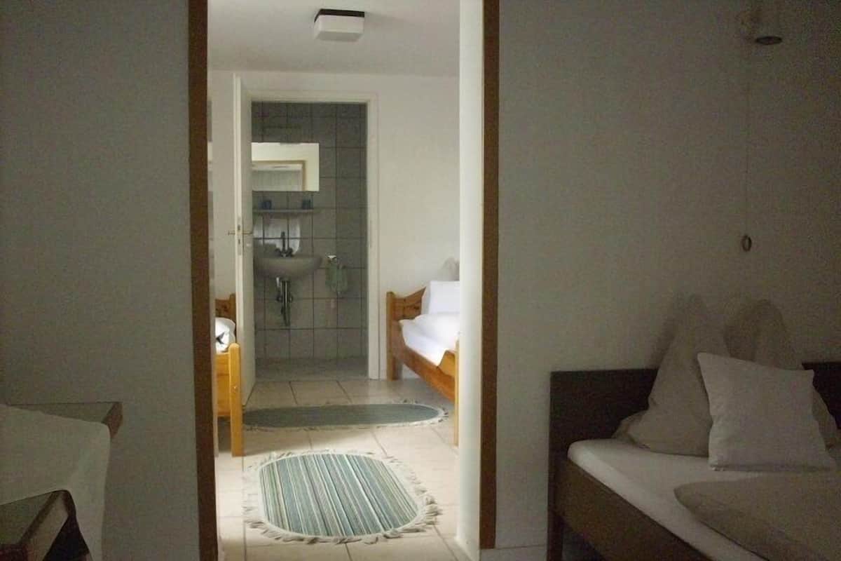 Classic Triple Room, Non Smoking, Garden View | 2 bedrooms, minibar, desk, laptop workspace