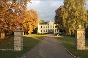 Property entrance - Herrenhaus Alt Vorwerk (Walkendorf)