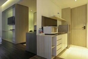 Private kitchen - Tujutiga Suites (Jakarta)